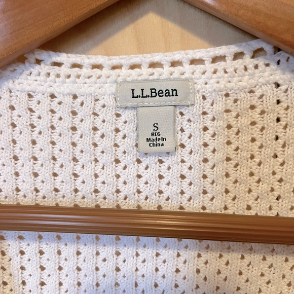 L.L. Bean women’s S white pointelle cardigan - Picture 3 of 3